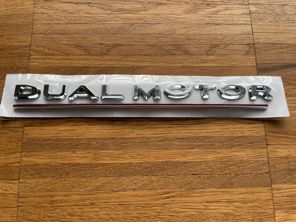 Dual Motor Schriftzug - Tesla Model S, 3, X und Y, E-Mobility Shop